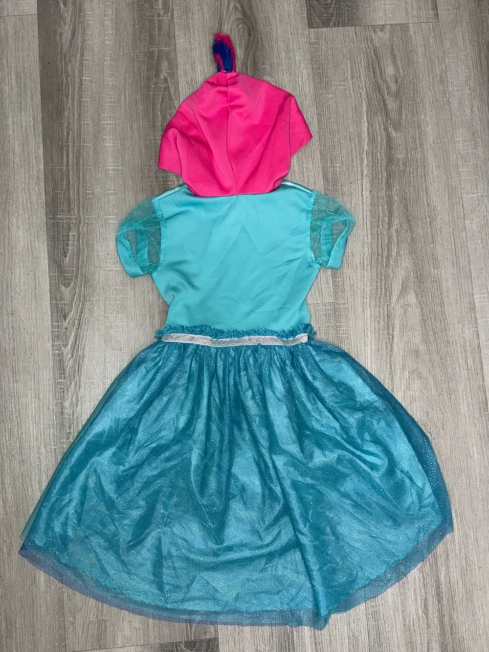 Bundle of 2 LOL Surprise & Trolls World Tour Hooded Dress Costumes XS (4/5)